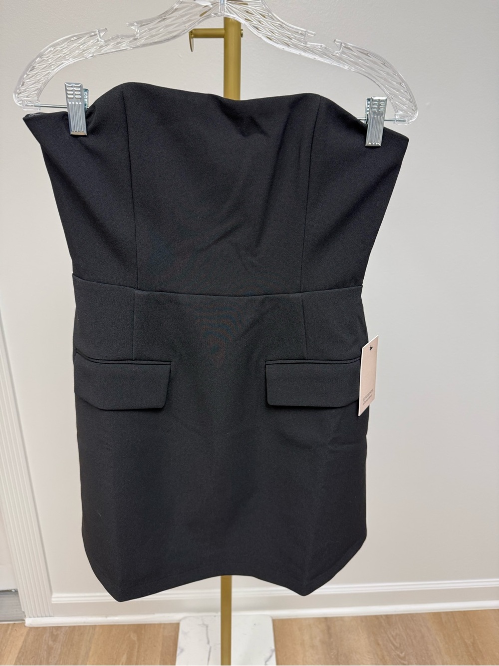 NWT The Ultimate Muse Black Strapless Minidress with Pockets - Size M